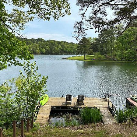 Renovated Lakefront Escape With Private Dock And Deck! Белла-Виста Экстерьер фото