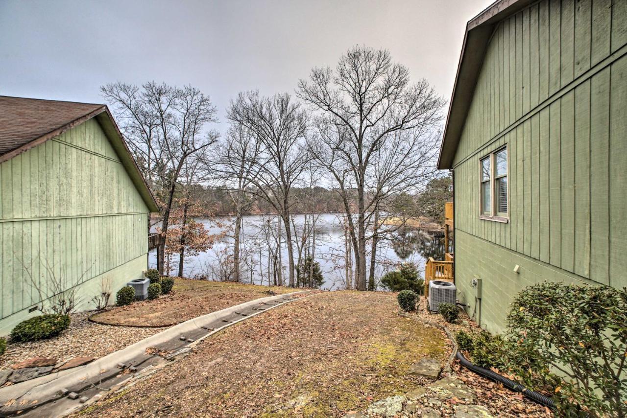 Renovated Lakefront Escape With Private Dock And Deck! Белла-Виста Экстерьер фото